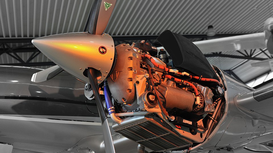 4060潤滑油更多的用于活塞發(fā)動(dòng)機(jī)